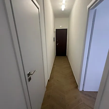 Apartment Dante 262 *