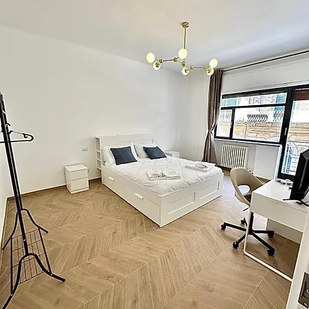 Dante 262 Apartment *