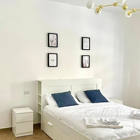 Dante 262 Apartment