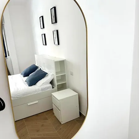 Apartman Dante 262 *