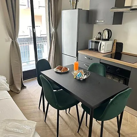 Dante 262 Apartman Bari
